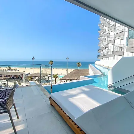 ホテル Bahia By Qhotels 4*