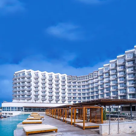 Ξενοδοχείο Bahia By Qhotels 4*