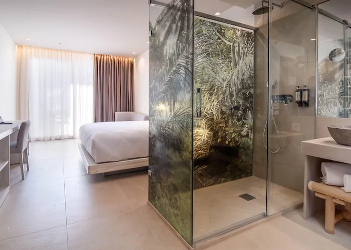 Bahía By Qhotels Hotel